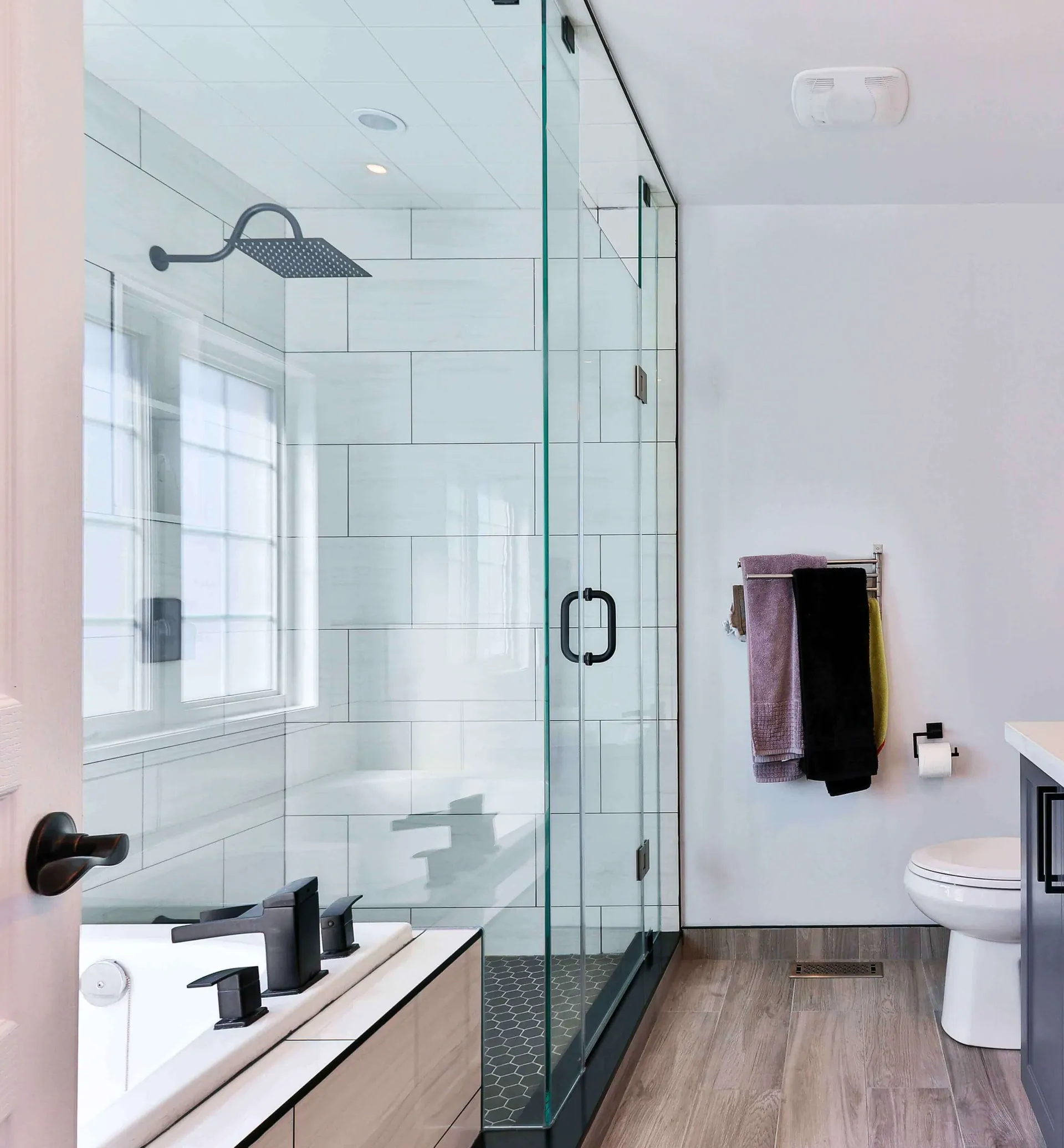 Vidrio Templado para Duchas: Transforma tu Baño en un Spa